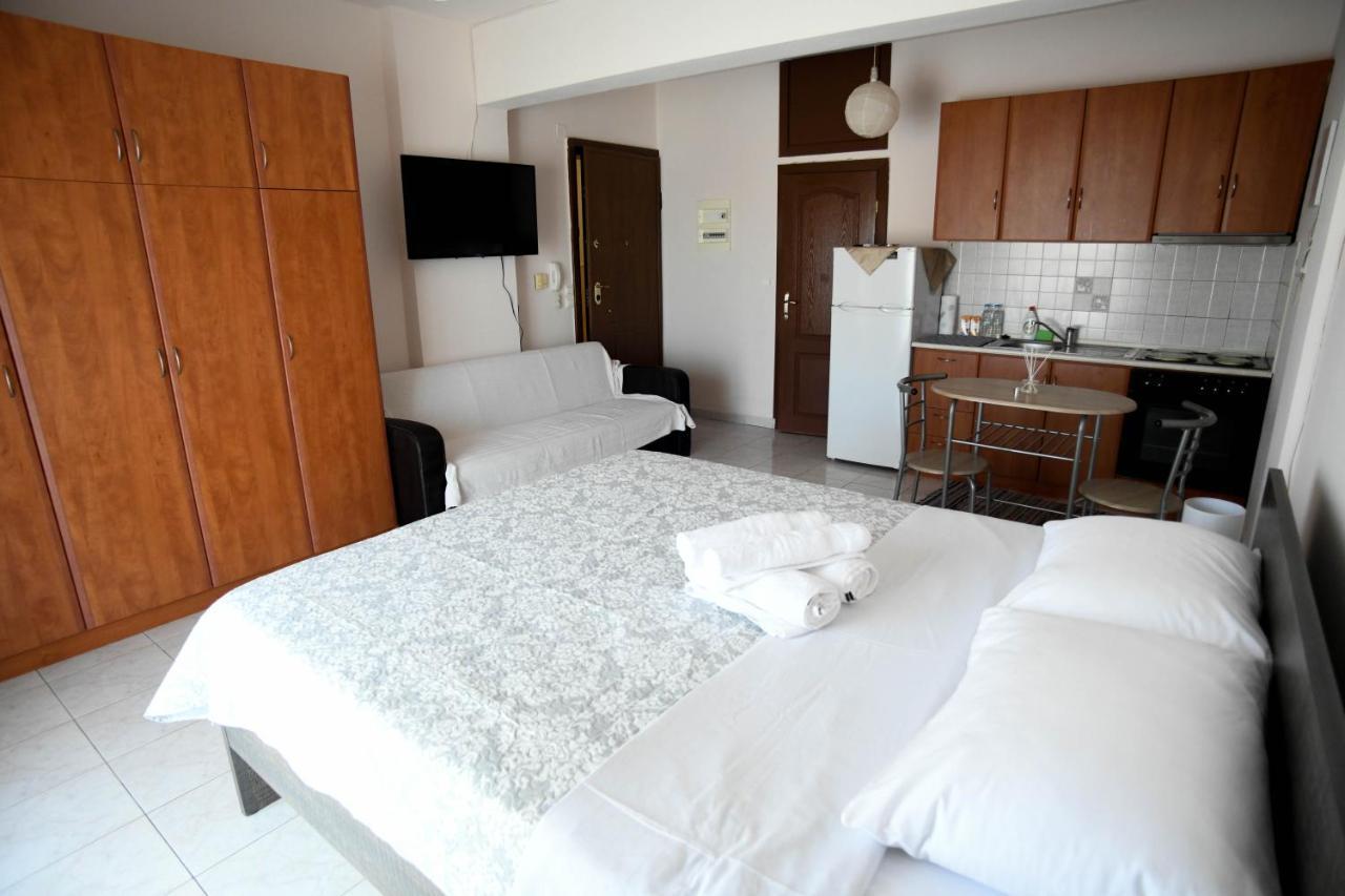 Papi'S Free Parking Apartments 2 - Studio Alexandroupolis Exteriör bild